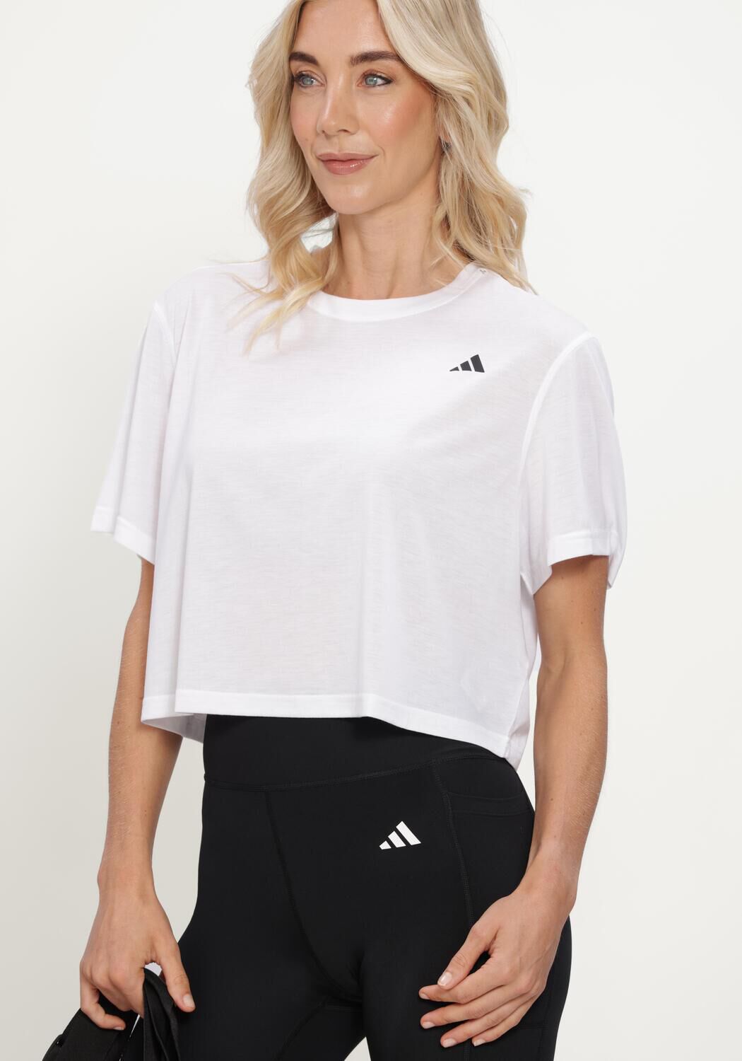 ADIDAS Haut WE MIN TEE en blanc - large