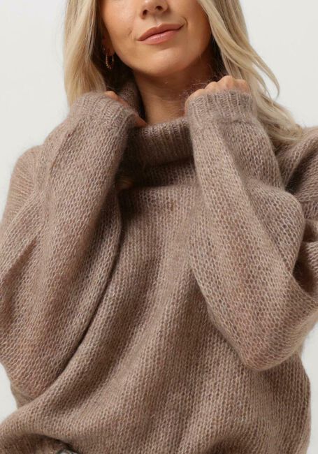 Bruine Y.A.S. Coltrui YASLAMBI LS KNIT ROLLNECK PULLOVER S. - large