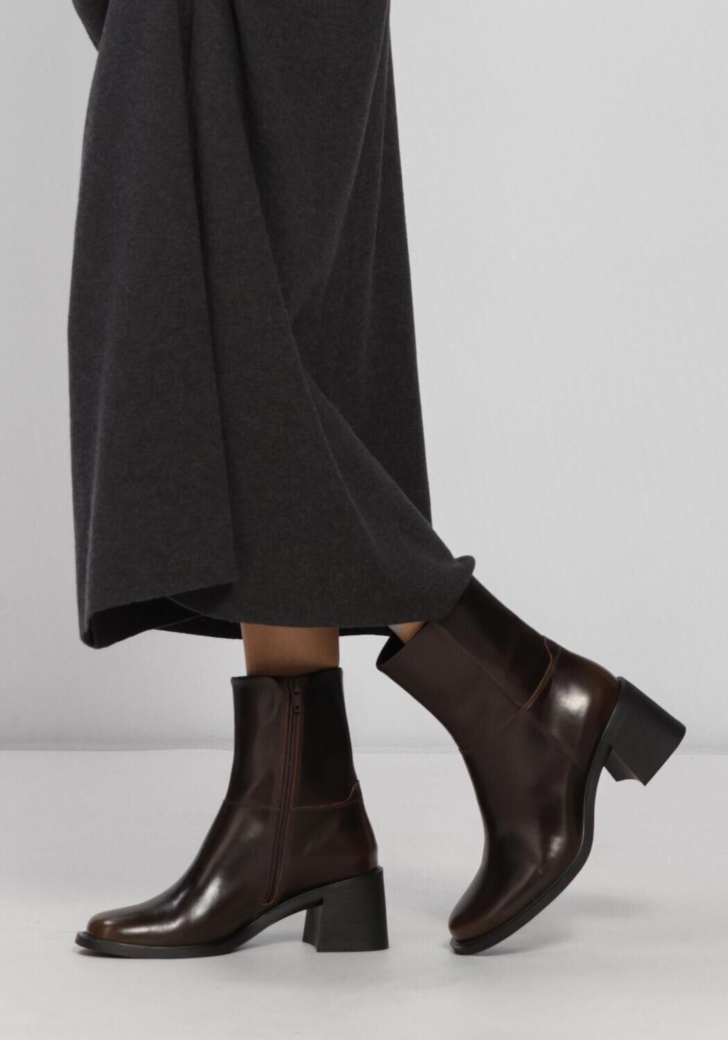 VAGABOND SHOEMAKERS VEGA Bottines en marron - large