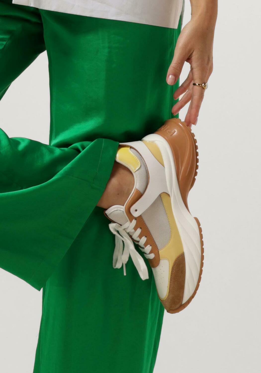 PINKO Baskets basses ARIEL 2.0 SNEAKER en blanc - large