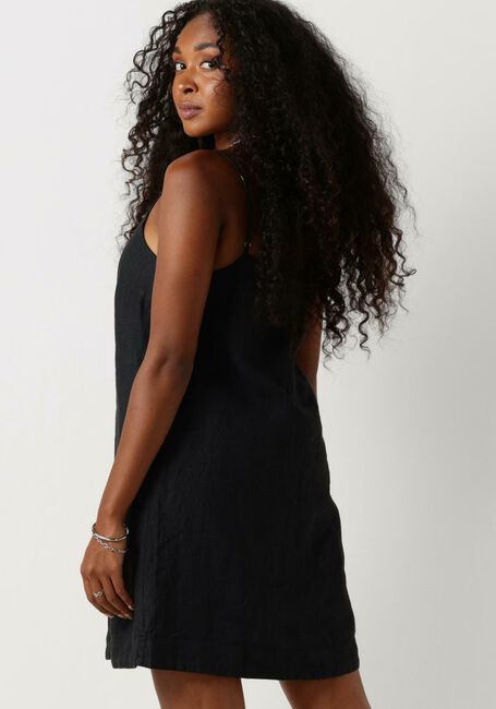 SELECTED FEMME Mini robe SLFLINNIE SHORT LINEN STRAP DRESS en noir - large
