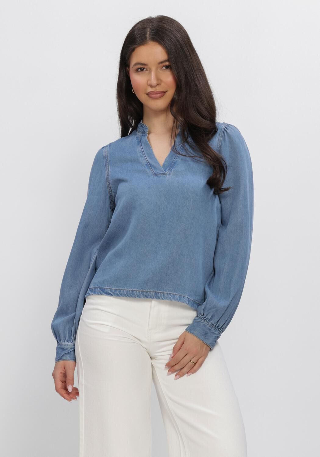 OBJECT OBJFRAME V-NECK RE DENIM TOP Hauts & T-shirts en bleu - large