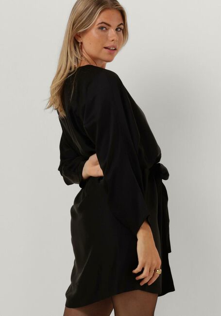 DRYKORN Mini robe RURIKA en noir - large