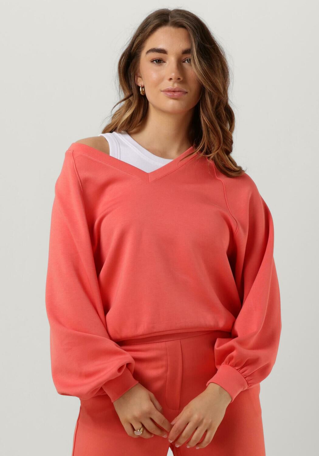 Nelina ted sale baker