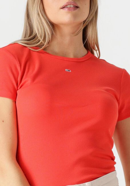 TOMMY JEANS T-shirt TJW SLIM ESSENTIAL RIB SS EXT en rouge - large