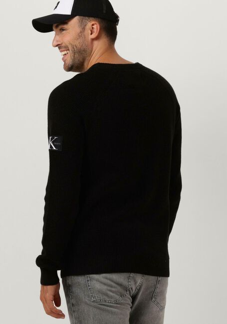 CALVIN KLEIN Chandail BADGE EASY SWEATER en noir - large