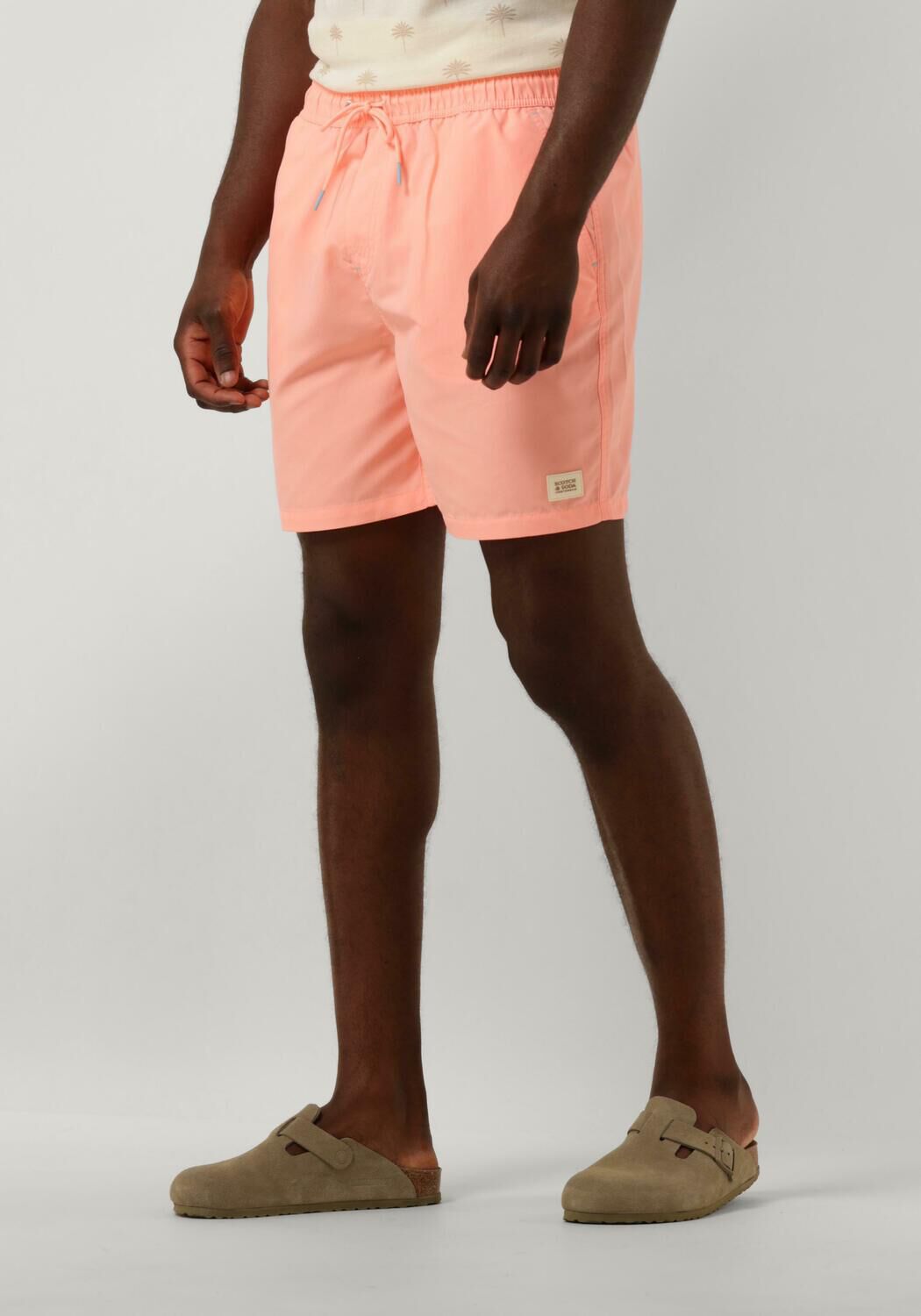 SCOTCH SODA Shorts de bain MID LENGTH SWIM SHORT SOLID en rose Omoda