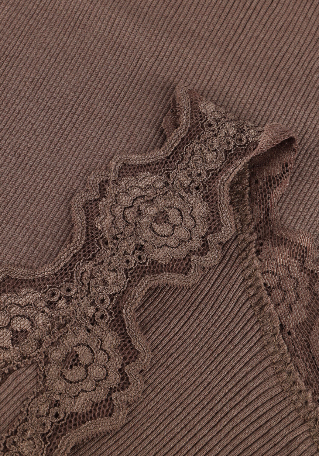ROSEMUNDE Haut BABETTE SILK TOP W/ LACE en taupe - large