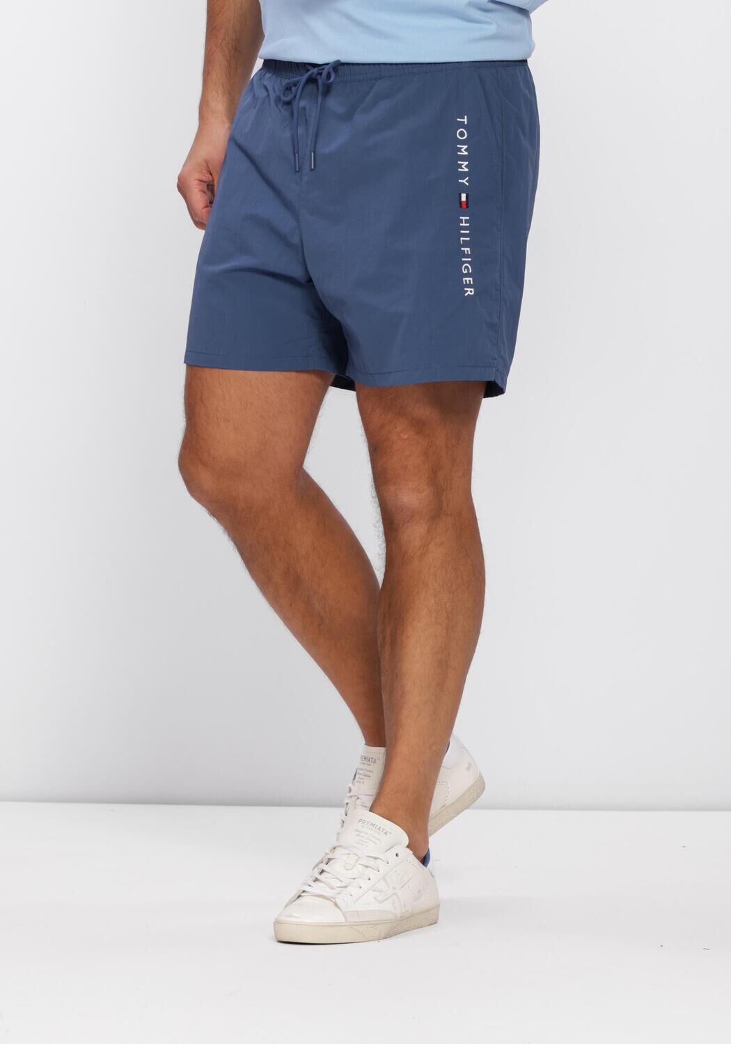 TOMMY HILFIGER UNDERWEAR Shorts de bain MEDIUM DRAWSTRING ZIP POCKET en bleu - large
