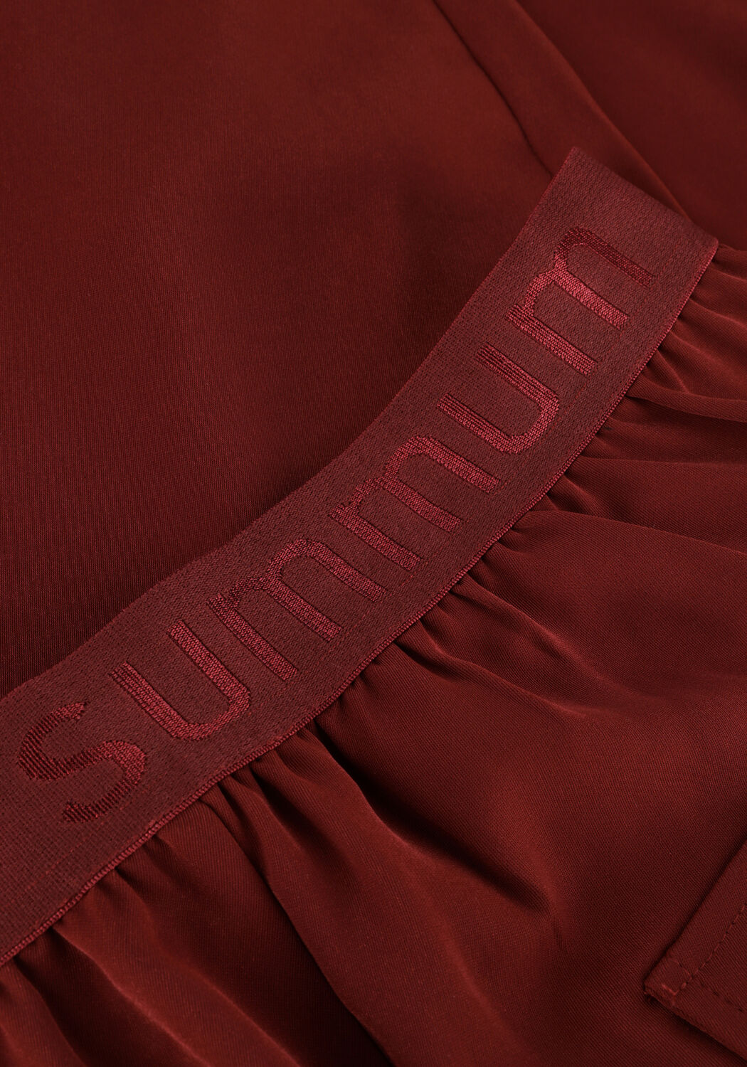 SUMMUM Pantalon cargo TROUSERS FLUID en rouge - large