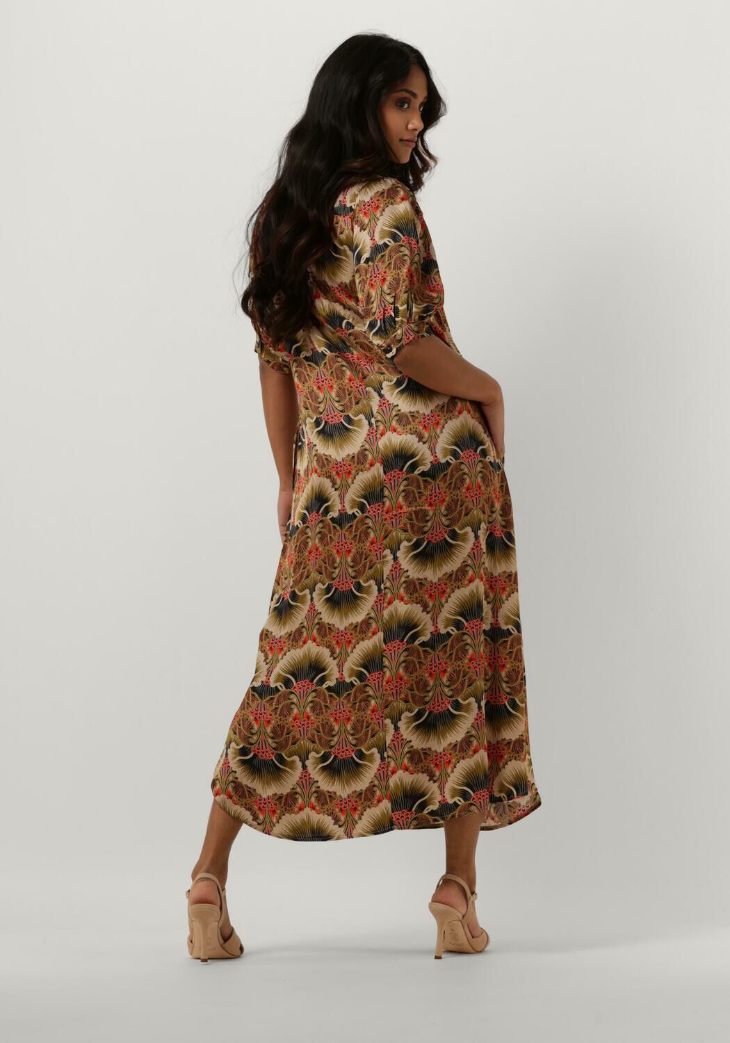 SUMMUM Robe maxi DRESS V NECK ART NOUVEAU en multicolore Omoda