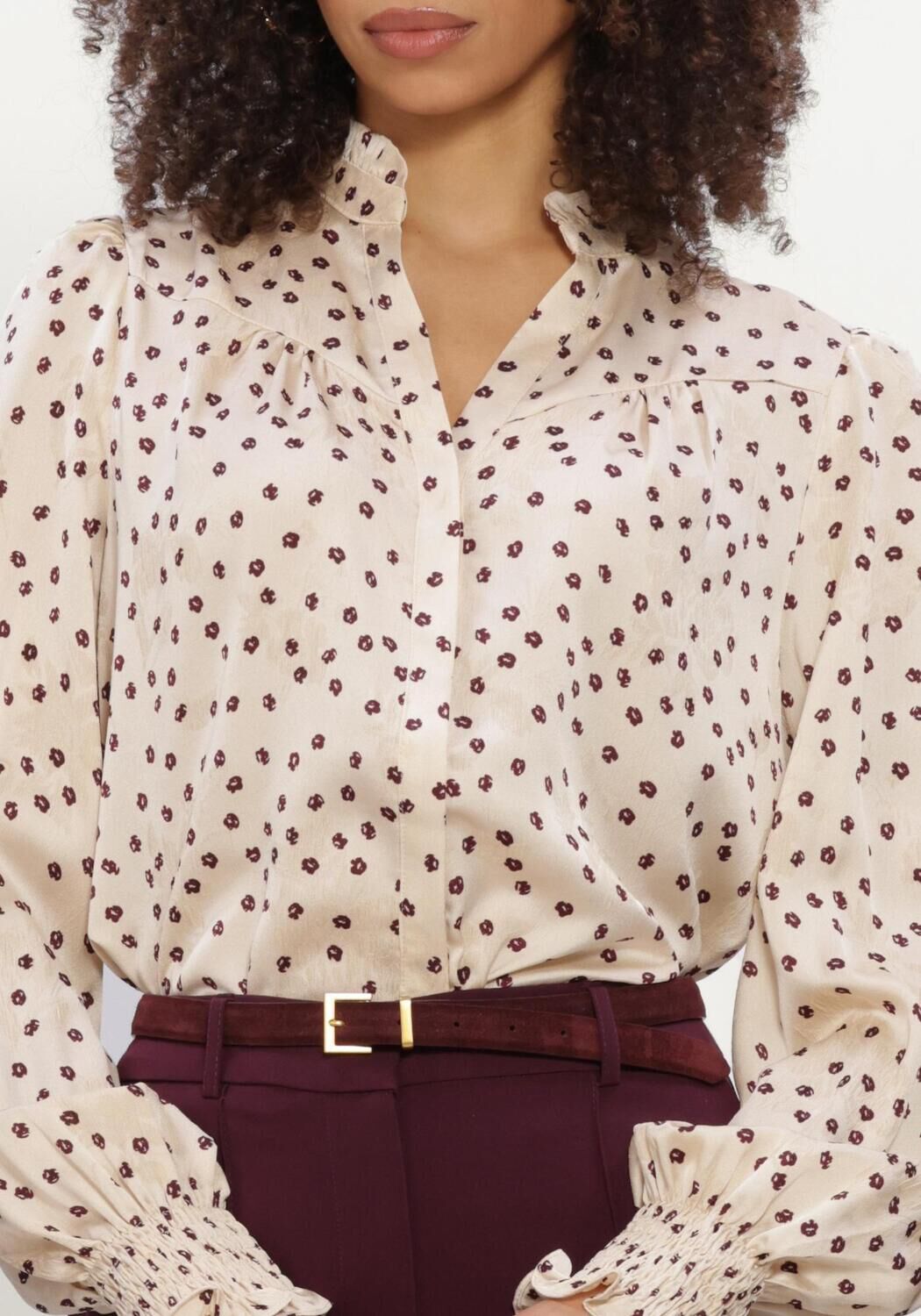 NEO NOIR ASTRIDA FLOWER JACQUARD BLOUSE Blouses en beige - large