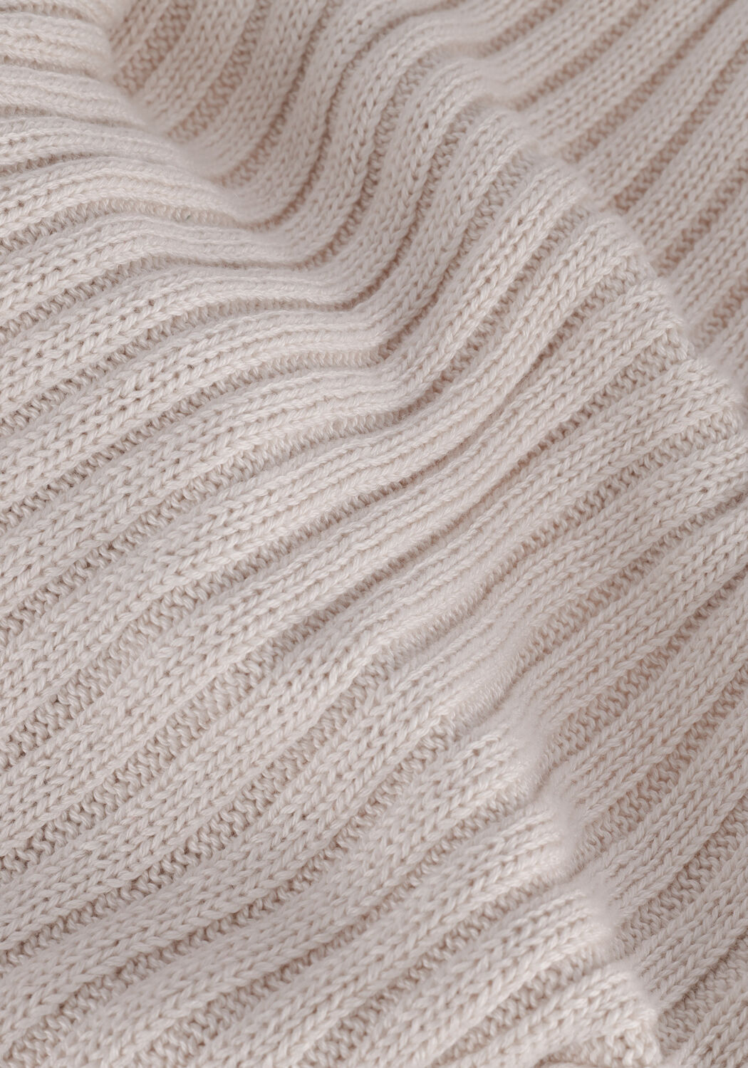 Beige Y.A.S. Midi jurk YASMAVI KNIT MIDI ROLLNECK DRESS - large