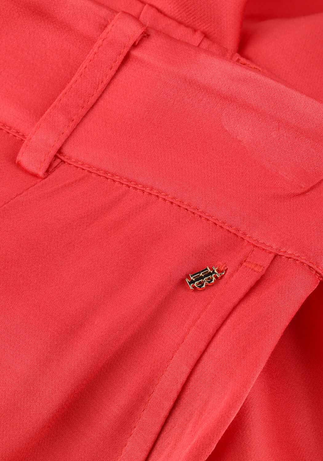 IBANA PASHA Pantalons en rouge - large