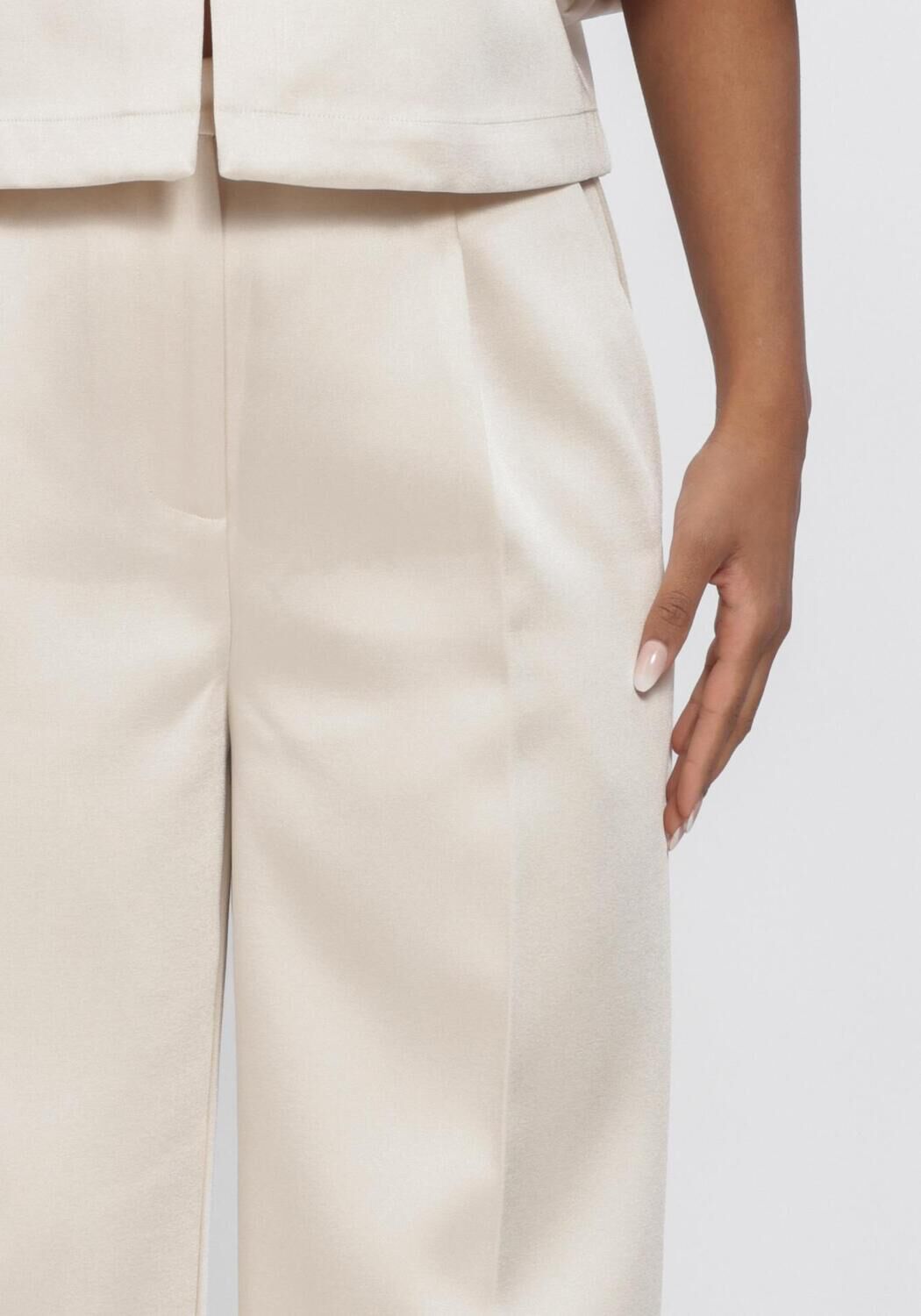 SECOND FEMALE Pantalon large PERLLA TROUSERS en beige - large