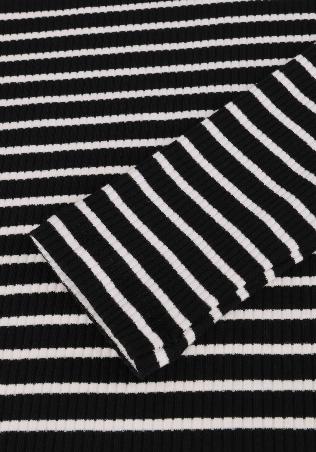 NOTRE-V NV-EELKE ROUND NECK Hauts & T-shirts en noir - large