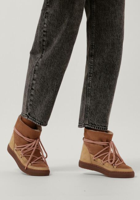 INUIKII Bottes fourrure CLASSIC NABUK en rose - large