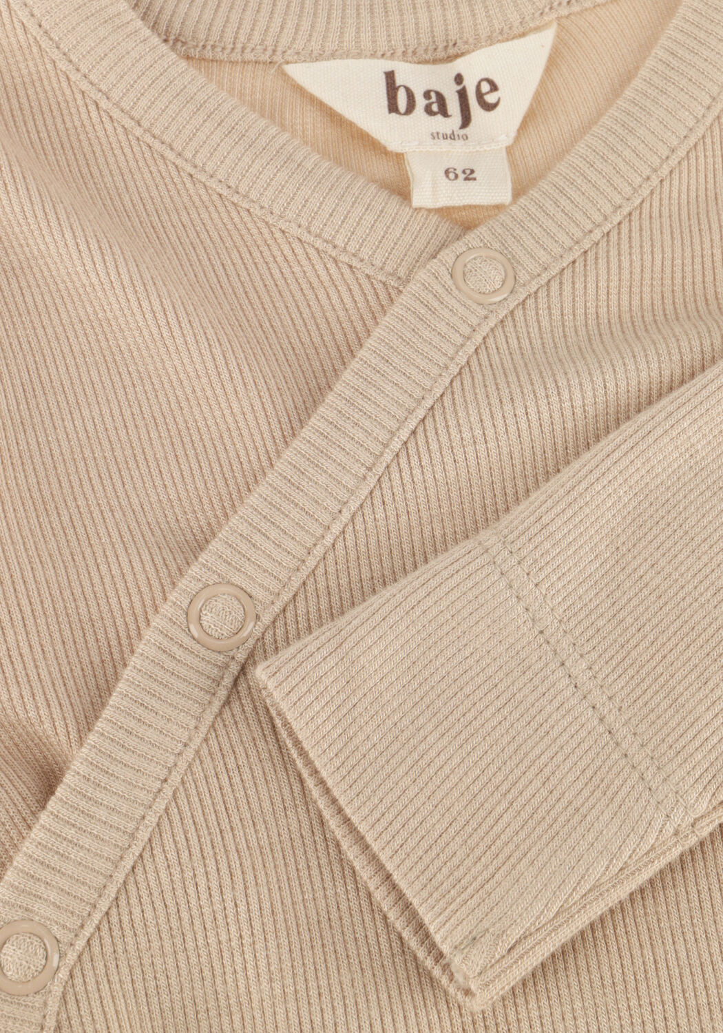 BAJE STUDIO CRESUZ Hauts & T-shirts en beige - large