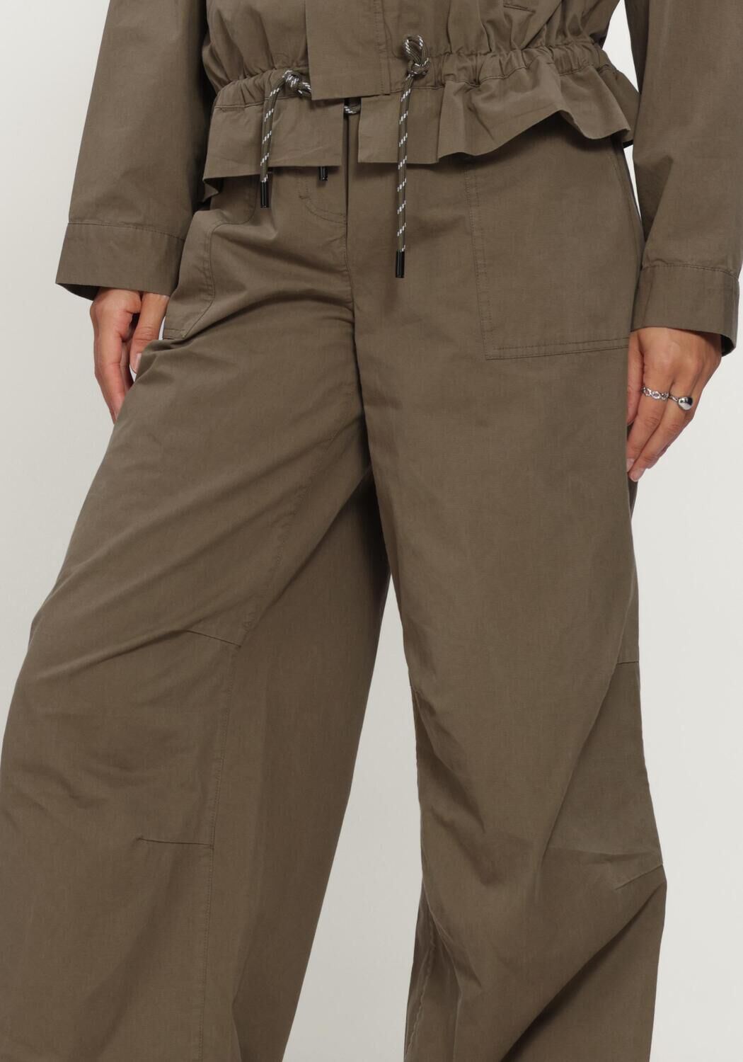Olijf MODSTR&Ouml;M Wijde broek URANIAMD PANTS - large