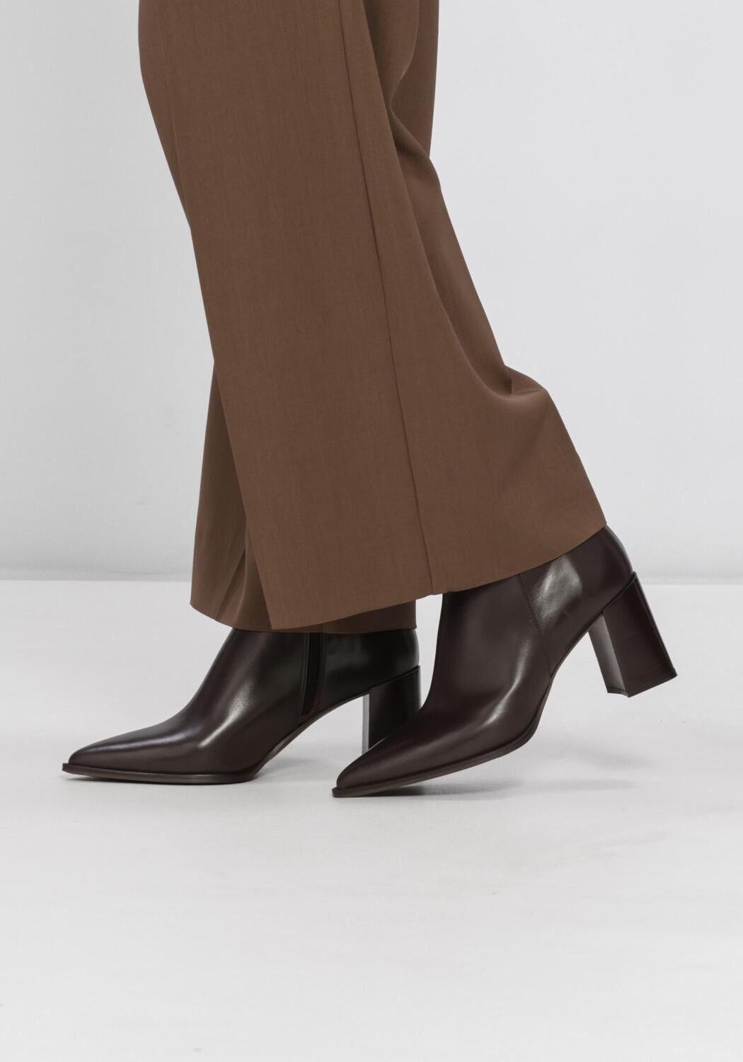 NOTRE-V 84836 Bottines en marron - large