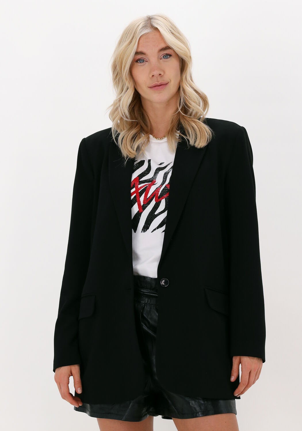 ALIX THE LABEL Blazer LADIES WOVEN ALIX PATCH BLAZER en noir Omoda