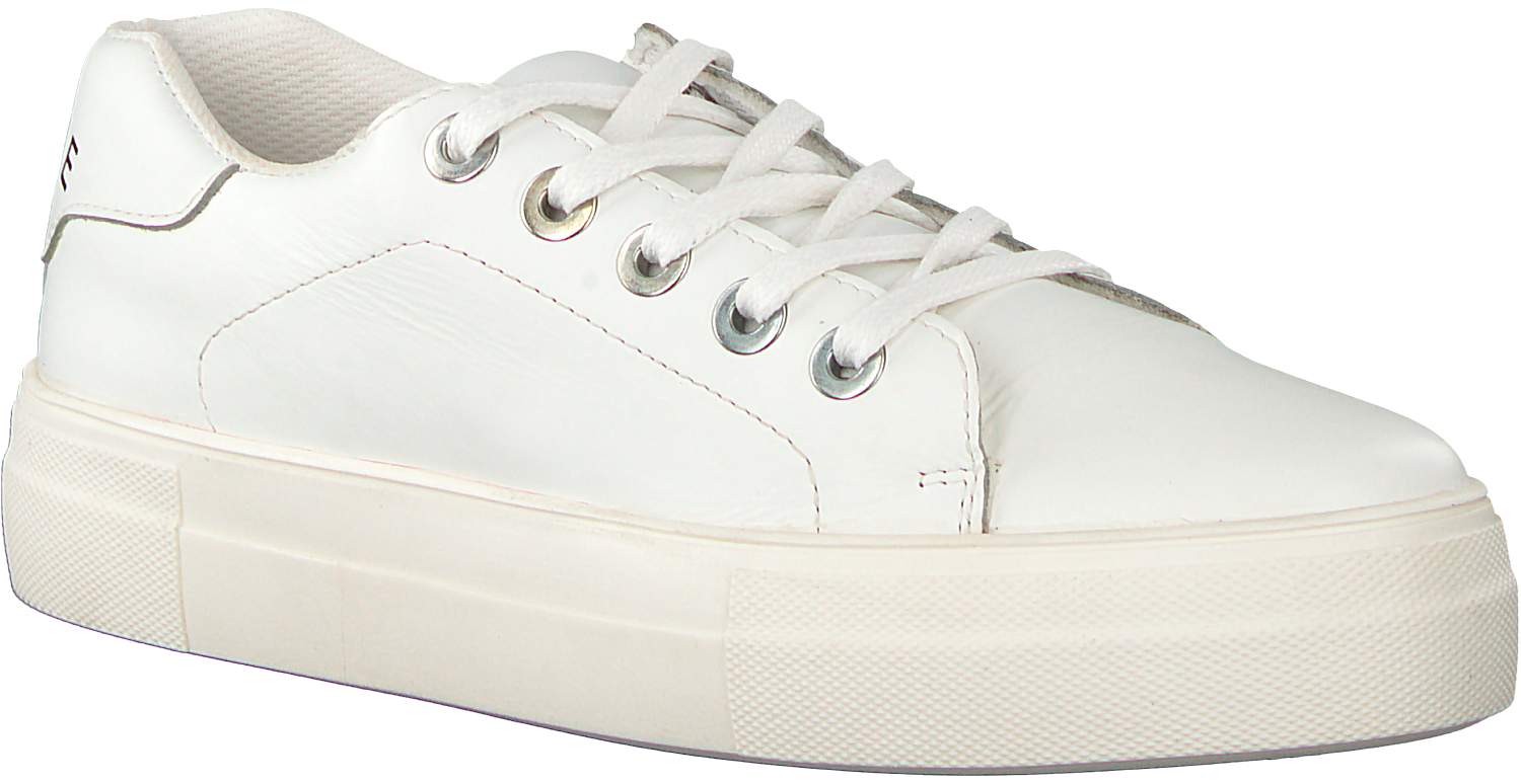 nicce white trainers
