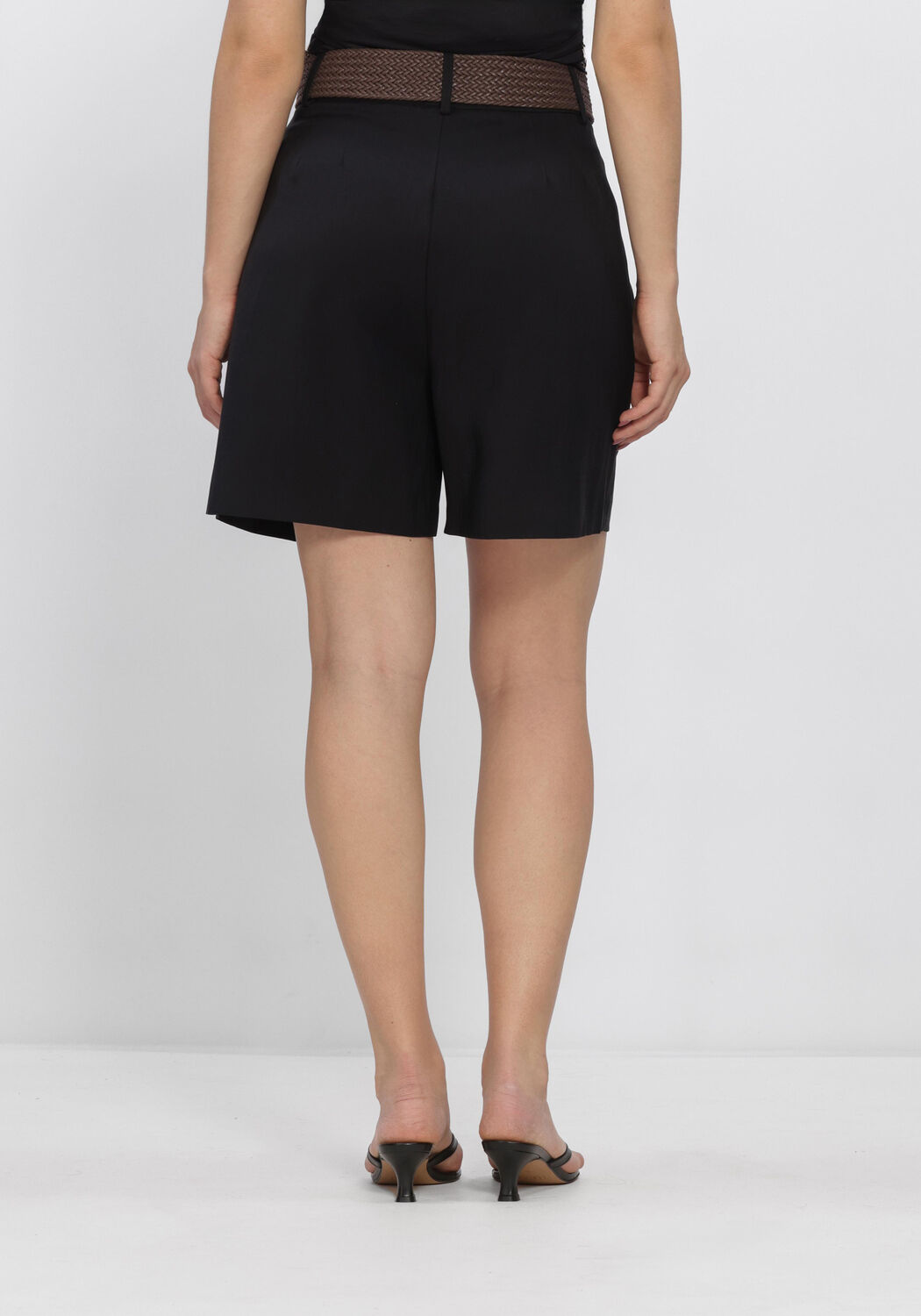 Zwarte WITHBLACK Broeken/jumpsuits WBLMARITSA HW TAILORED SHORTS - large