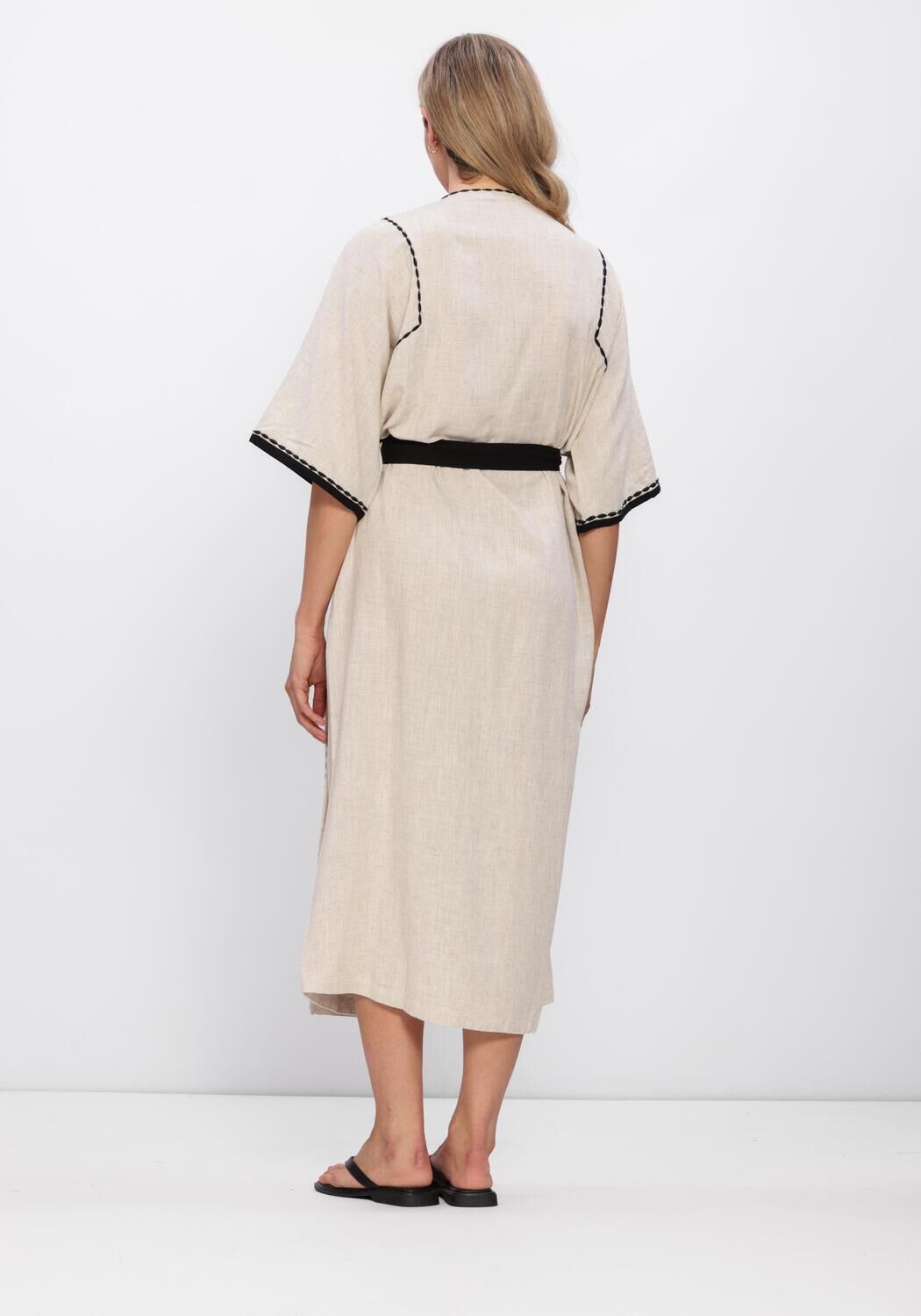 KNIT-TED MAUI Robes en beige - large