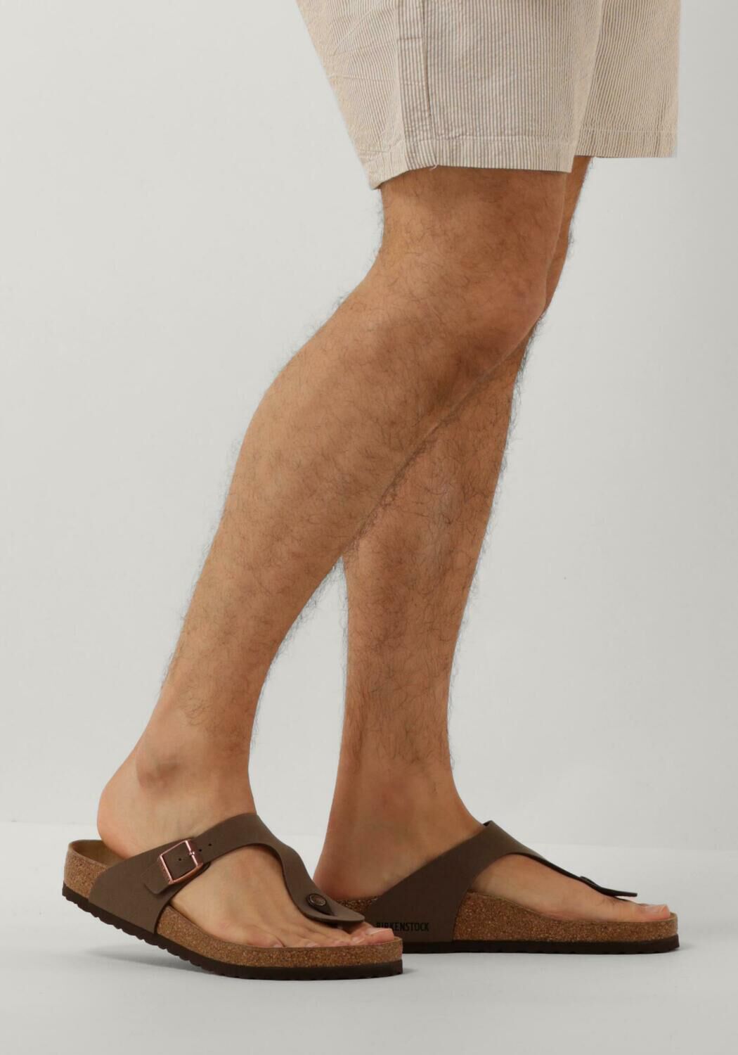 BIRKENSTOCK Tongs GIZEH HEREN en marron - large