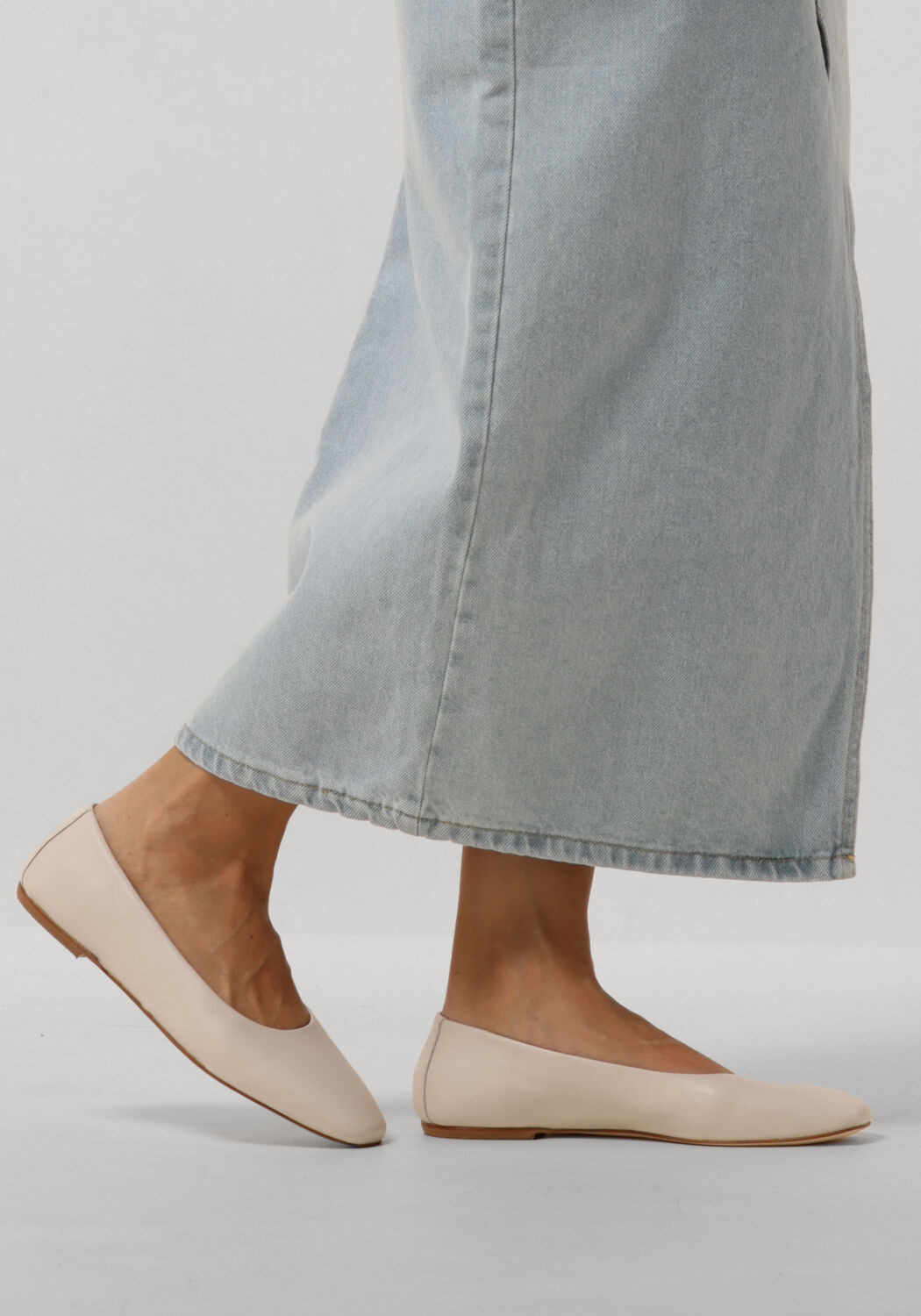 Beige NOTRE-V Ballerina's 08-311 - large