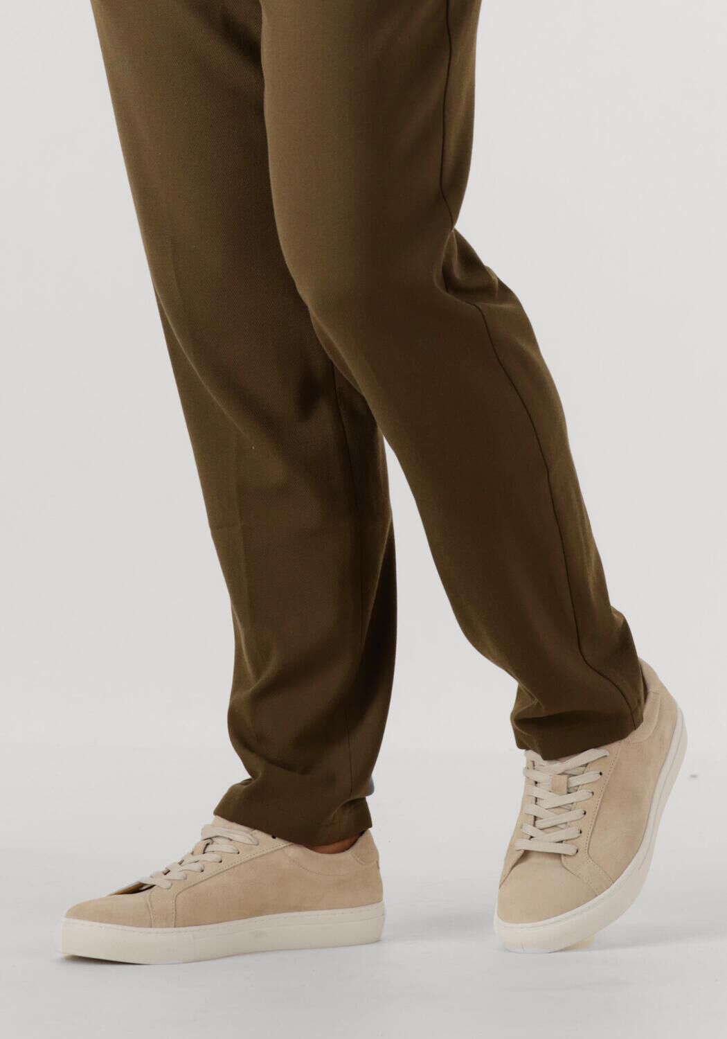 Beige LES DEUX Sneakers THEODOR SUEDE SNEAKER - large