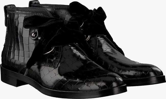 MARIPE Chaussures à lacets 27289 en noir - large