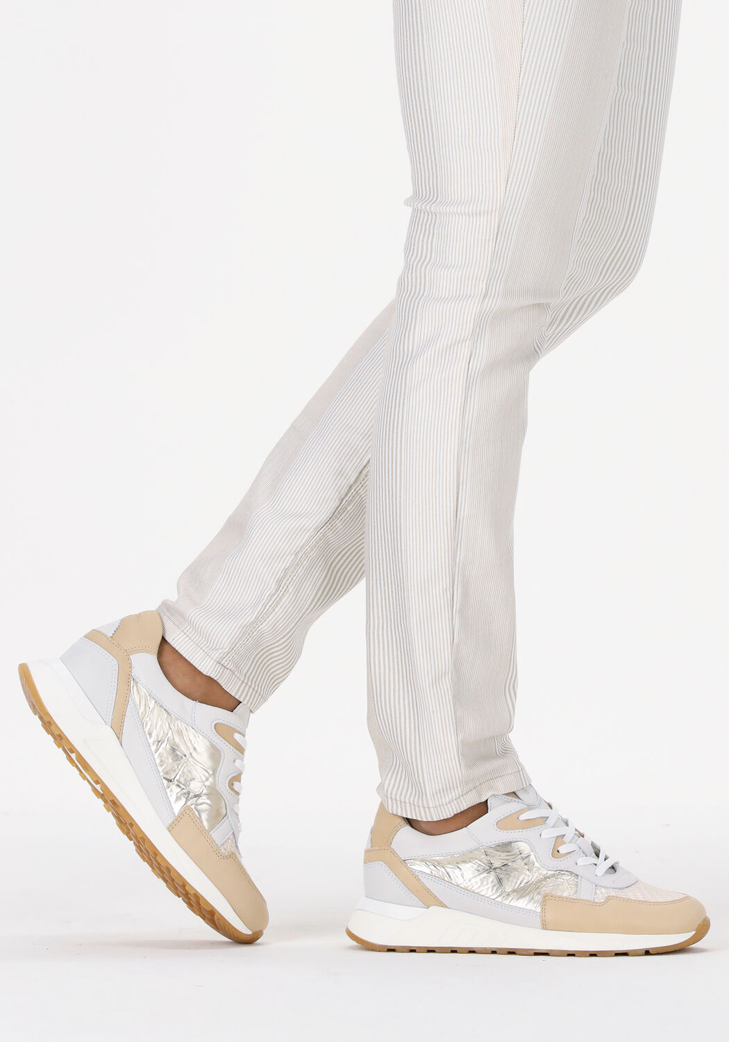 PIEDI NUDI 2507-05 Baskets basses en beige - large