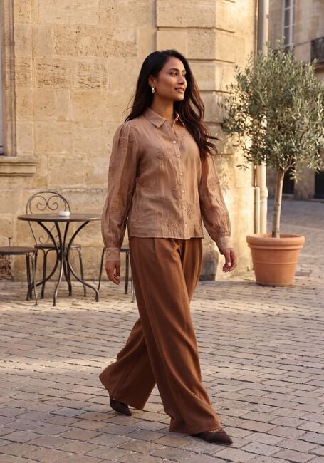 NUKUS MILANOVA BLOUSE EMBROIDERY Blouses en camel - large