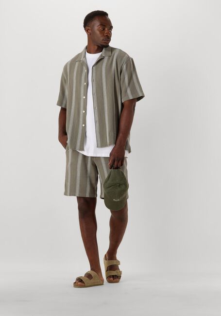 SELECTED HOMME Chemise décontracté SLHRELAX-SAL SHIRT SS RESORT en vert - large