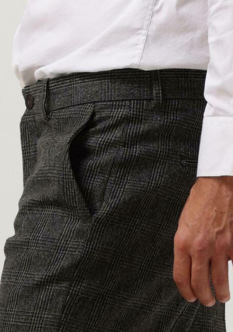 SELECTED HOMME Pantalon SLHCOMFORT-ISAC TRS en gris - large