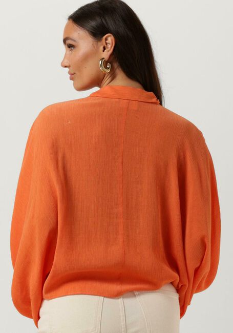 ANOTHER LABEL BOBBY SHIRT L/S Blouses en orange - large