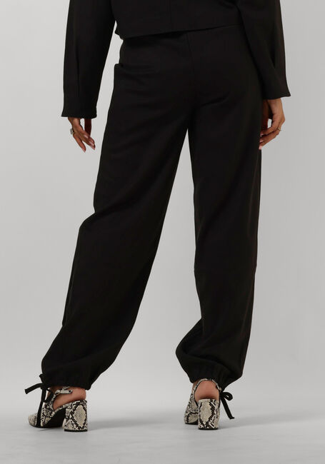 MOVES Pantalon cargo OSTERA en noir - large