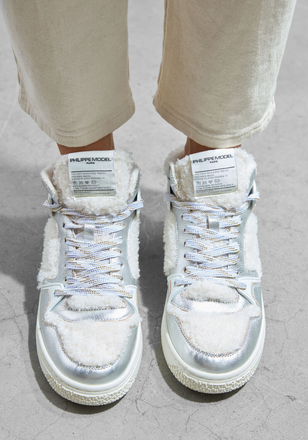 PHILIPPE MODEL Baskets montantes LA GRANDE MID WOMAN en blanc - large