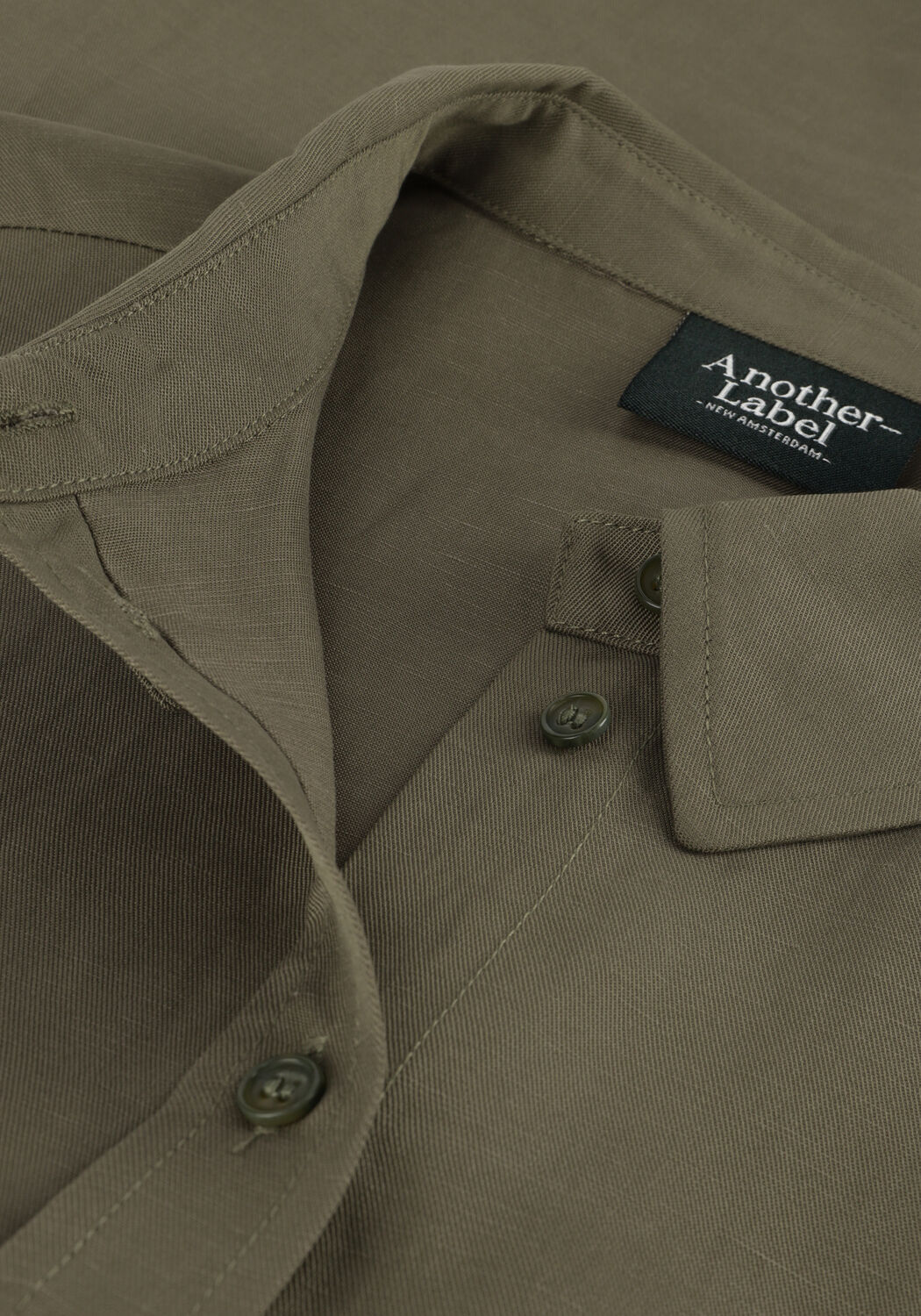 ANOTHER LABEL BENOITE TENCEL SHIRT S/S Blouses Olive - large