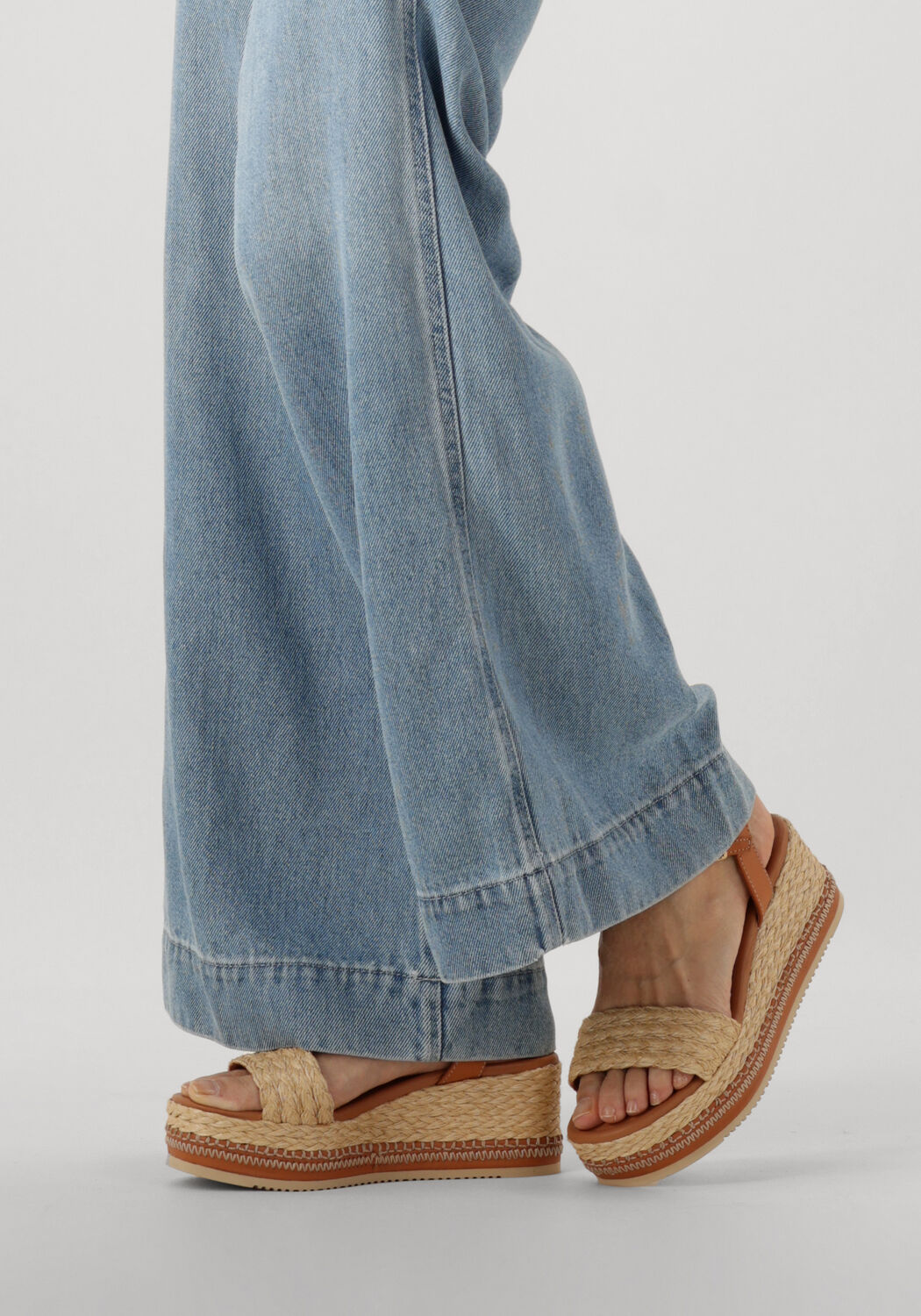 Bruine UNISA Sandalen KEBEC - large