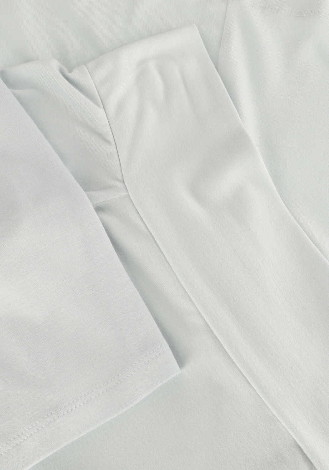 VANILIA Haut VISCOSE OFF SHOULDER SSL en bleu - large