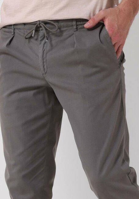 PROFUOMO Pantalon TROUSERS 842 SPORTCORD en vert - large