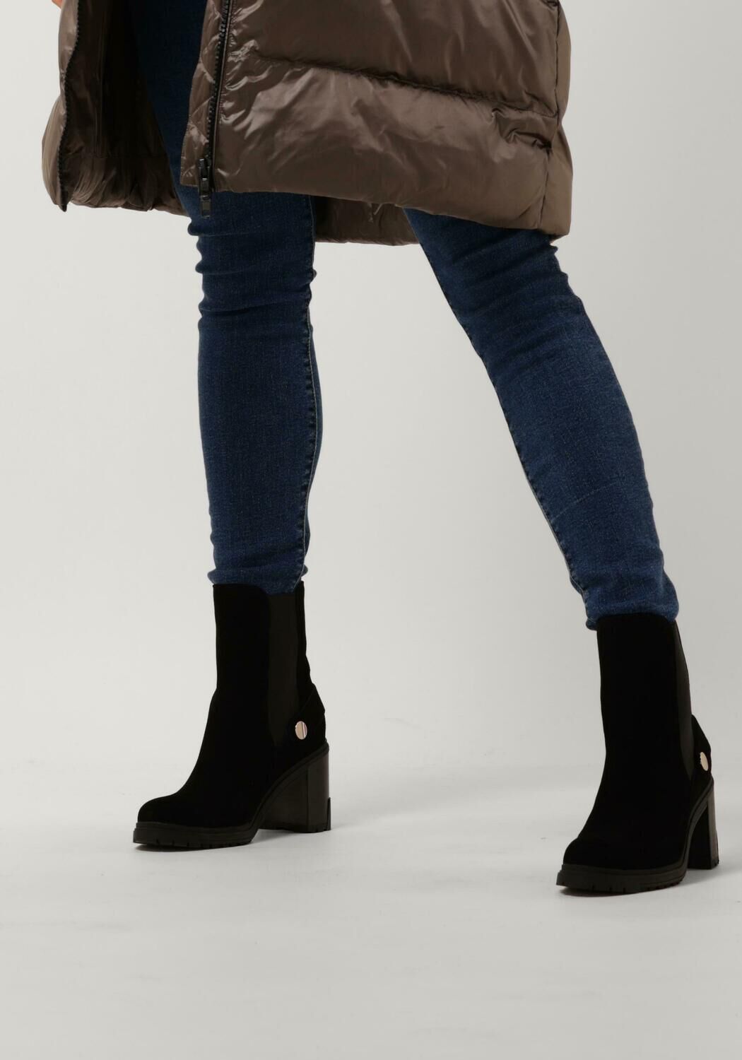 TOMMY HILFIGER OUTDOOR HIGH HEEL BOOT Bottines en noir - large