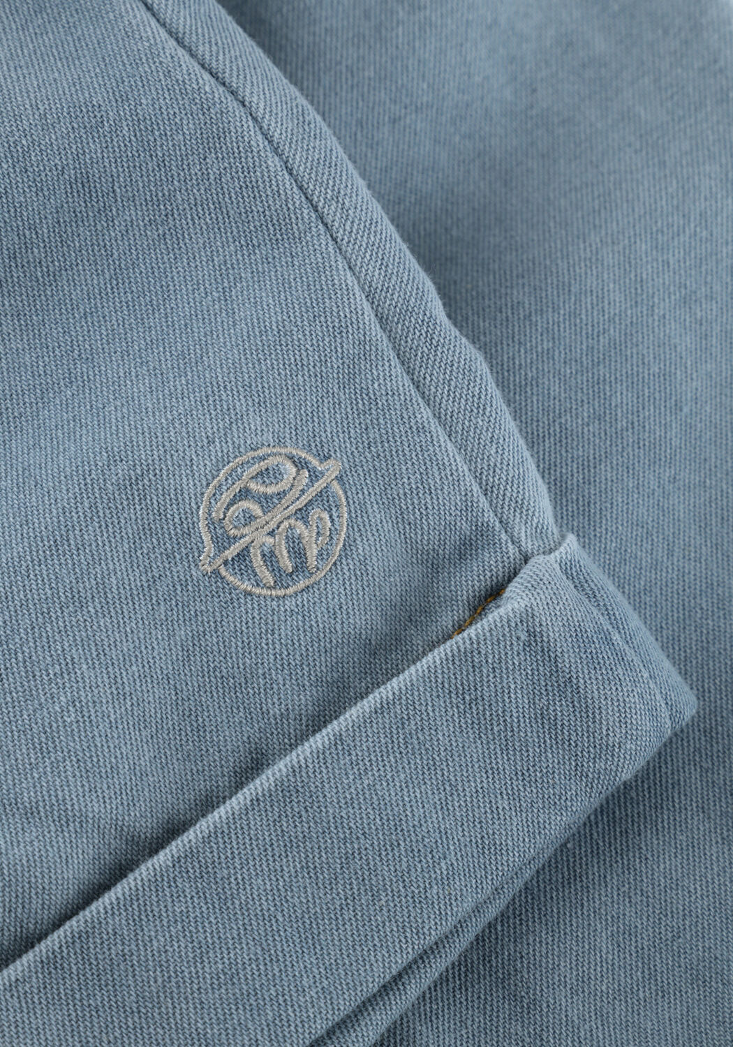 BAJE STUDIO Pantalon courte MAAN en bleu - large