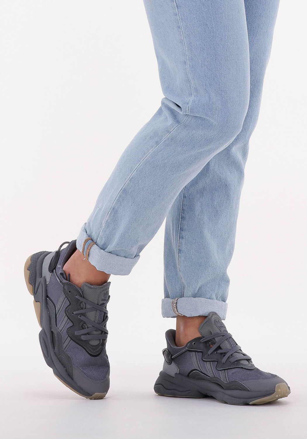 Grijze adidas sneakers on sale