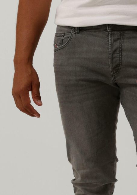 DIESEL Straight leg jeans D-YENNOX Gris clair - large