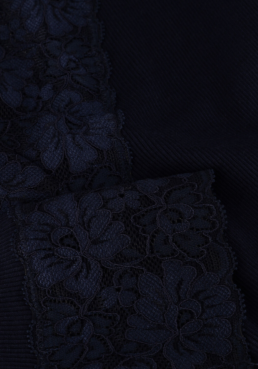 ROSEMUNDE Haut BERNADINE ORGANIC T-SHIRT LACE Bleu fonc&eacute; - large