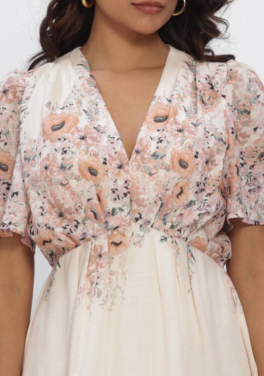 NEO NOIR Robe maxi SERNA FLOWER PRINT DRESS &Eacute;cru - large
