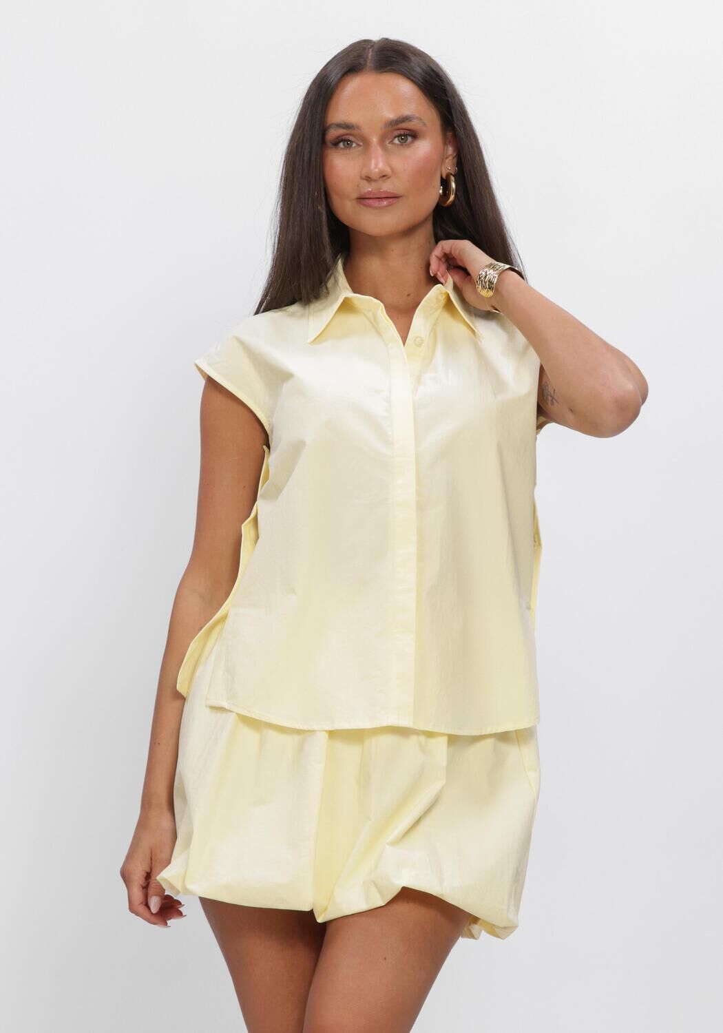 YDENCE BLOUSE SABRINA Blouses en jaune - large